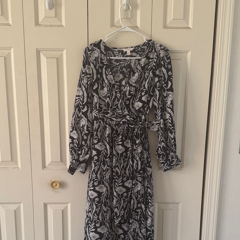 LC Lauren Conrad Floral Long Sleeve Dress